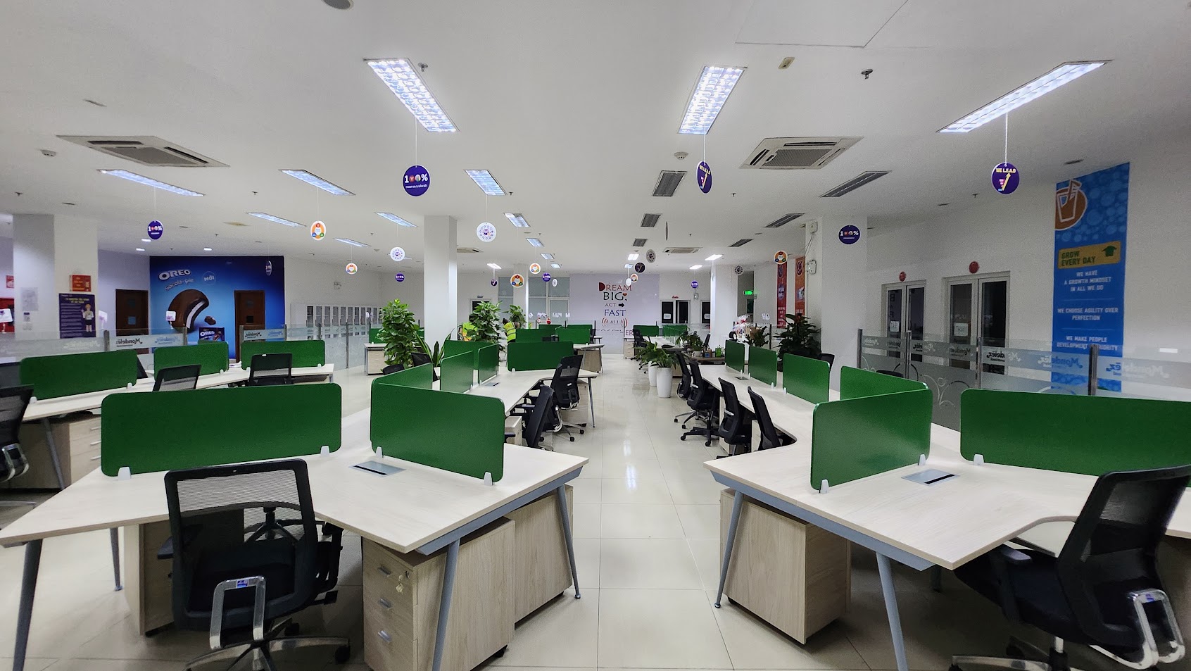 Những Dấu Hiệu Cho Thấy Doanh Nghiệp Cần Cải Tạo Văn Phòng Ngay