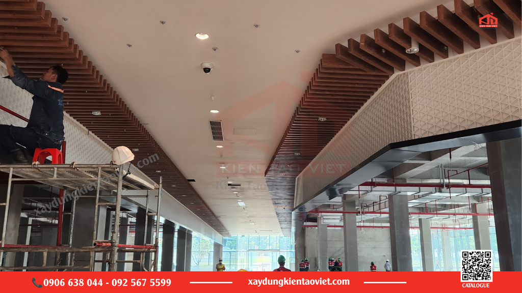 Tách biệt khu vực thi công, đảm bảo an toàn và vệ sinh cho nhân sự đang làm việc.