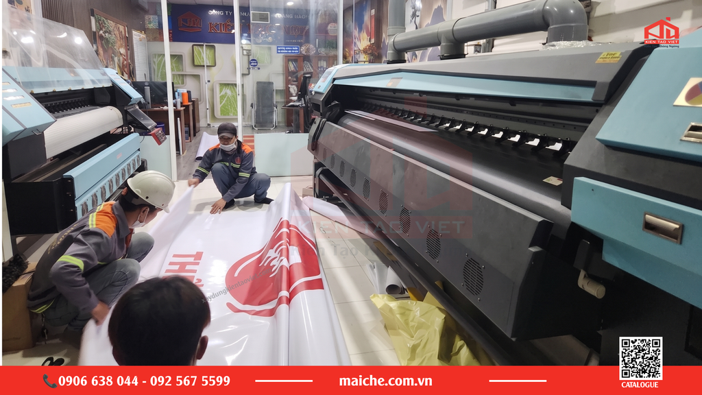 Occupational safety sign manufacturing at the workshop.